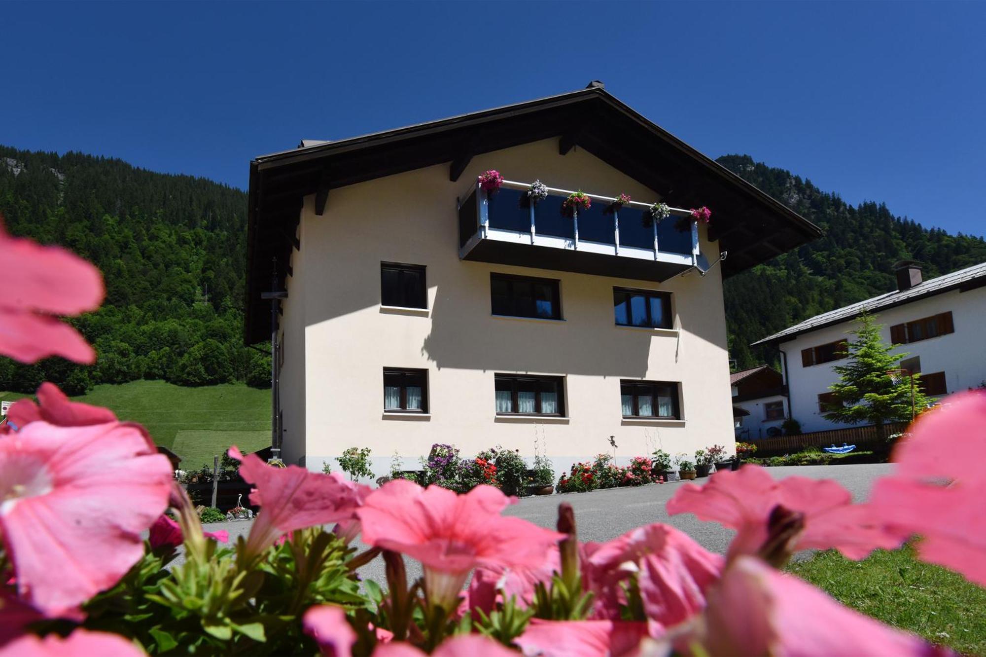 Landhaus Juritsch Klosterle am Arlberg Buitenkant foto
