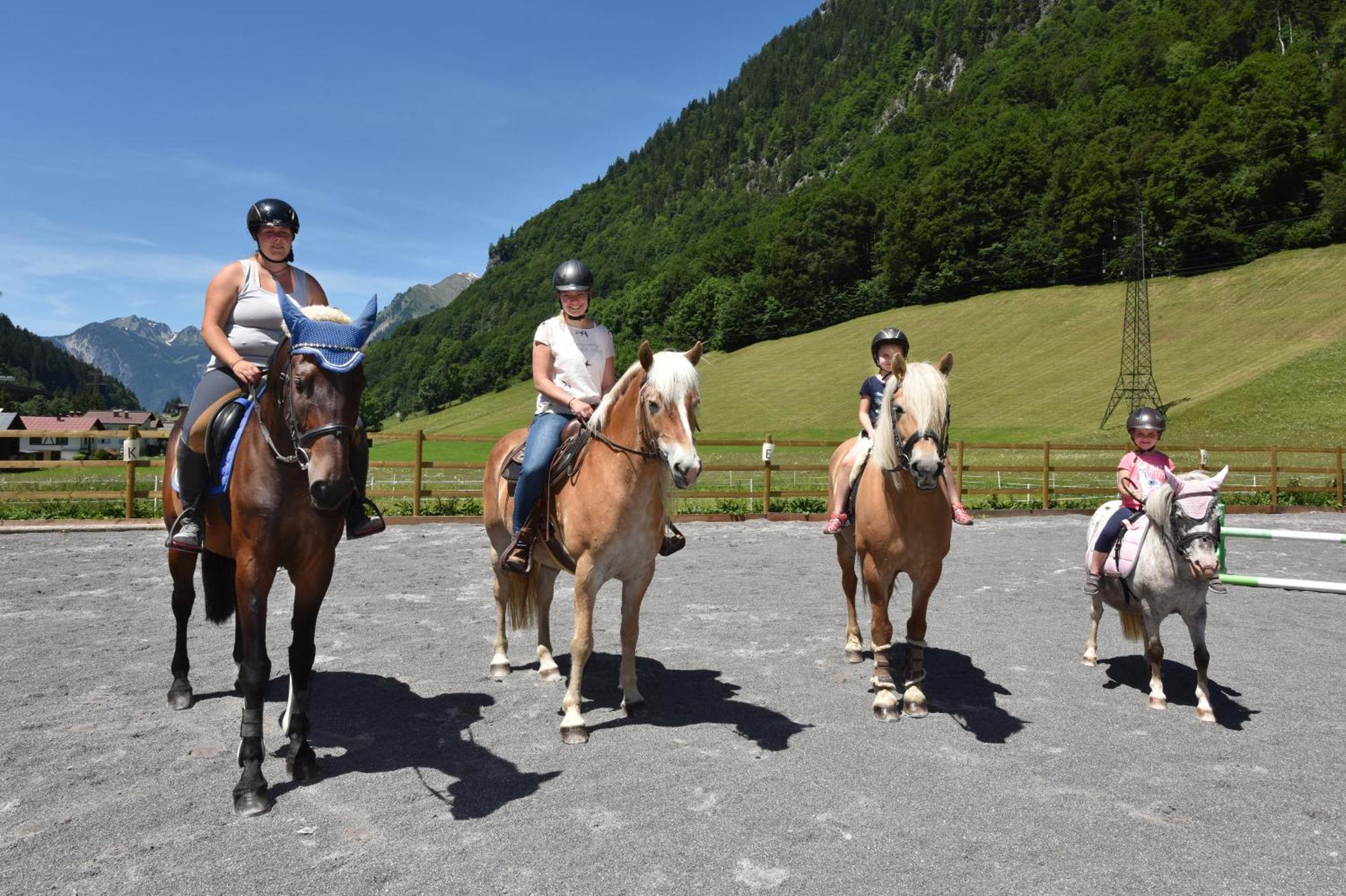 Landhaus Juritsch Klosterle am Arlberg Buitenkant foto